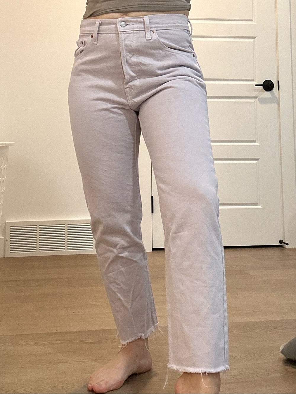 Levi’s 501 Original Crop Lavender Raw Hem Jeans W29 L26